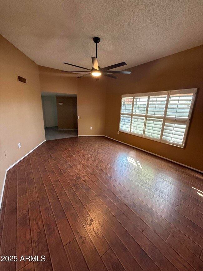 Photo - 11022 W Boswell Blvd