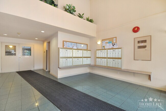 Photo - 2 Bed, 2 Bath Condo for Rent in Abbotsford! Unit 102