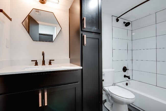 Photo - 5103 Live Oak St Unit 1108