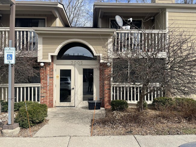 Photo - 3005 Fernwood Ave Condo Unit 103
