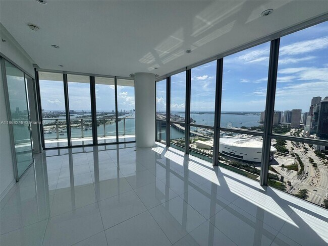 Photo - 1100 Biscayne Blvd Unidad 4401