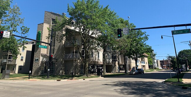 Photo - 314 E White St