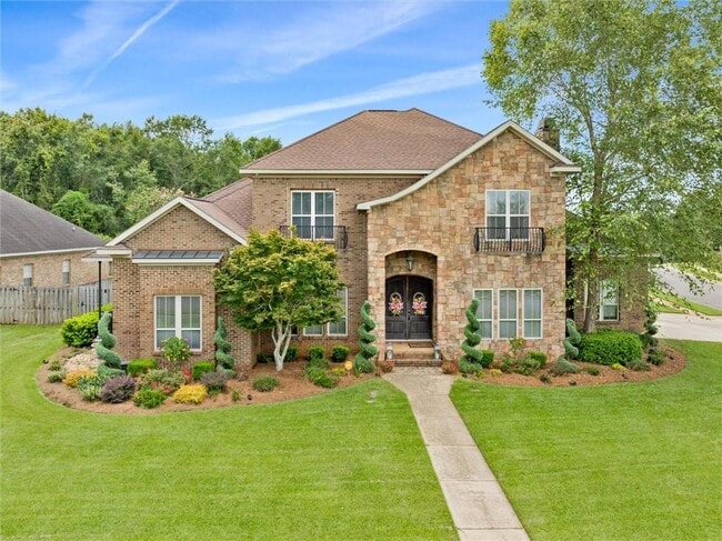 Photo - 2190 Milner Way House