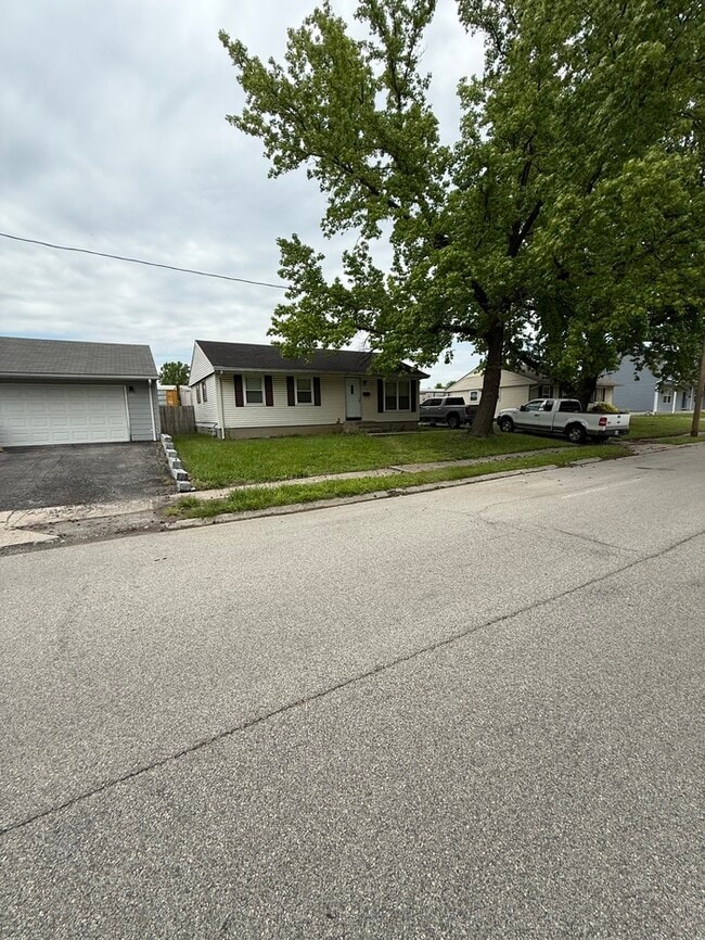 Building Photo - 303 Wilson Park Ln