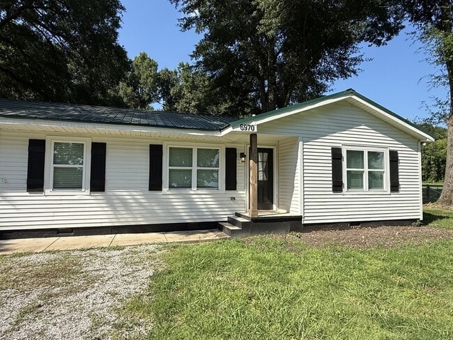 Building Photo - 6970 Raleigh Lagrange Dr