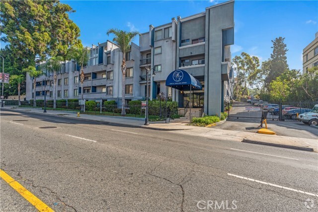 Building Photo - 1940 Highland Ave Unit 75 Rental