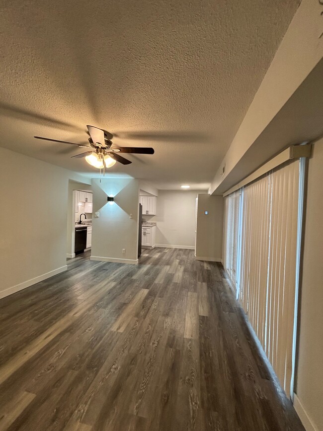 Photo - 2713 Center St Unit B