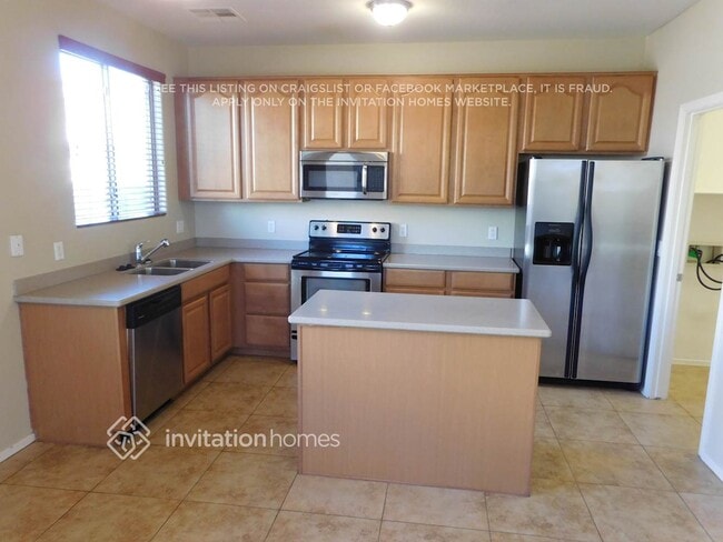 Photo - 14890 N 174th Ave