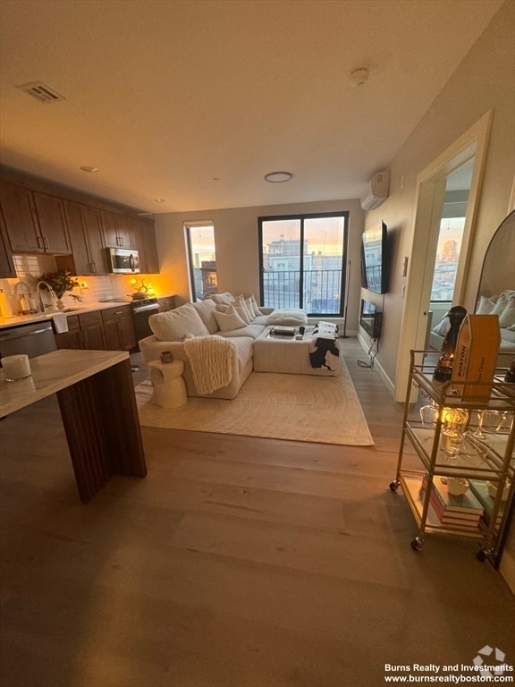 Building Photo - 400 W Broadway Unit 509 Rental
