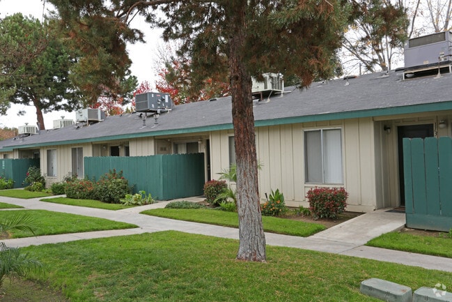 Ashtree Apartments