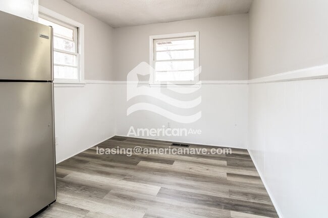 Photo - 2342 Center St