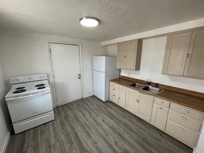 Photo - 2319 Broadway St Unit 1/2