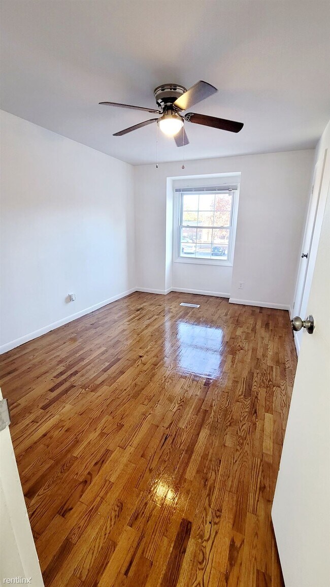 2 br, 1 bath Townhome 2614 Wayside Dr For Rent in Richmond, VA