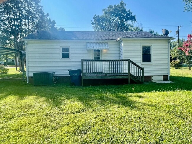Photo - Rose213 in Mount Holly’s Catawba Heights area is a well-maintained 2-bedroom, 1-bath home