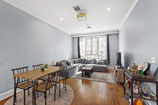 Building Photo - 313 1st St Unit 4B Rental