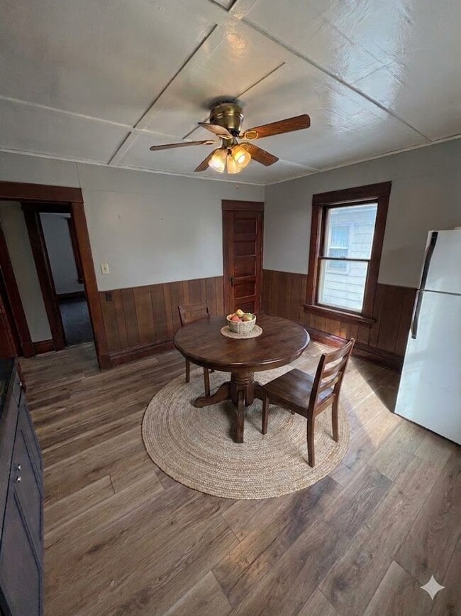Photo - 706 South St Unidad B