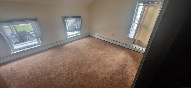 Photo - 179 High St
