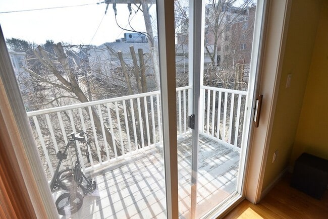 Photo - 20 Cameron St Unit 303