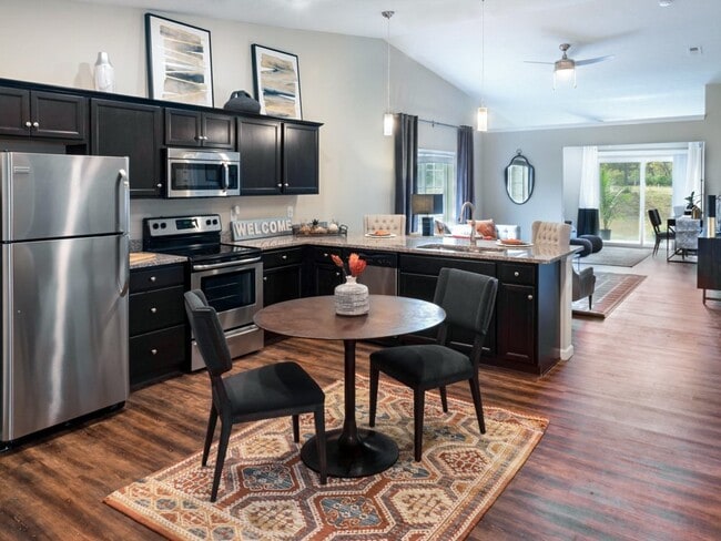 Large Kitchens with a Full Pantry and Energy Efficient Appliances - Redwood Macomb Townhomes