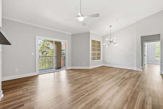 Photo - 211 Colima Ct