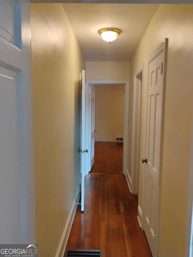 Photo - 1845 Monroe Dr NE Unidad APT. 3