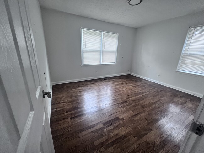 Photo - Pineview Drive