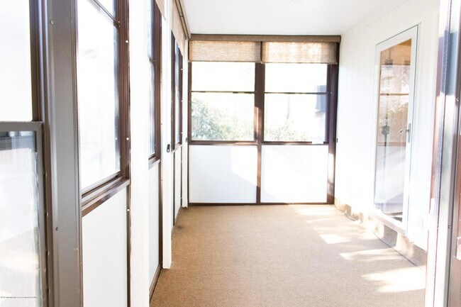 Photo - 107 Amberly Dr Unit 107 Amberly  B