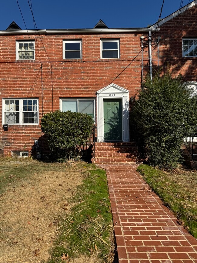 Building Photo - 314 Clifford Ave