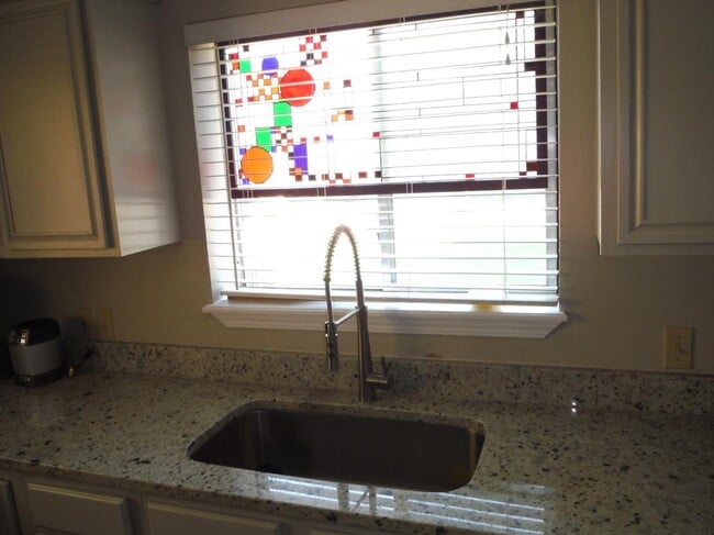 Photo - 816 E Texas St