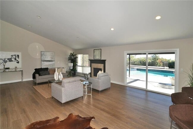 Photo - 7251 Pondera Cir