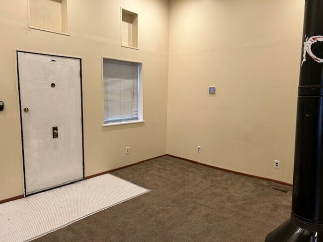 Photo - 1840 Jancey St Unit Apt 1