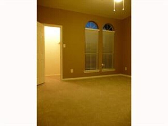Photo - 2529 Rio Grande St