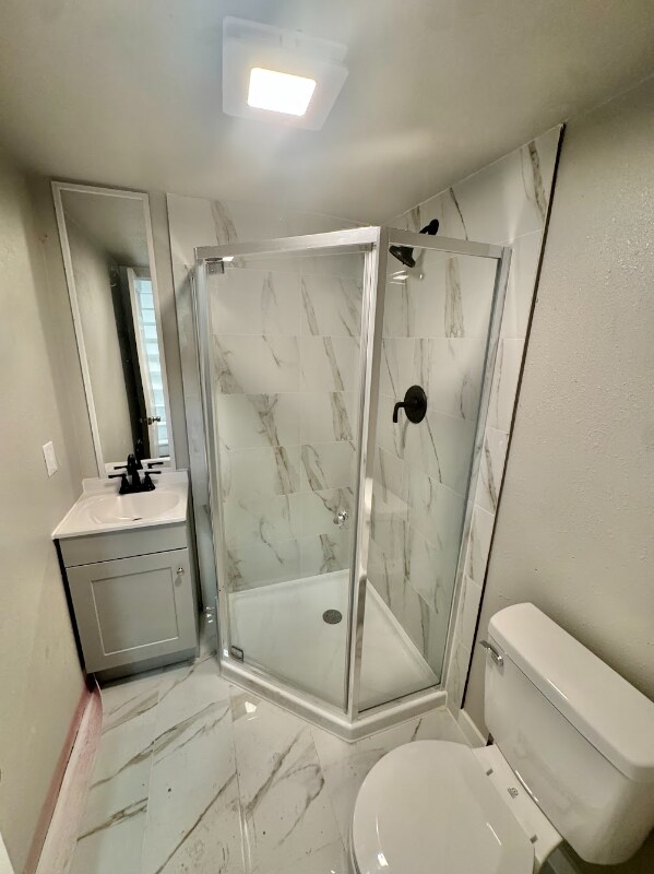 Photo - 908 W 13th St