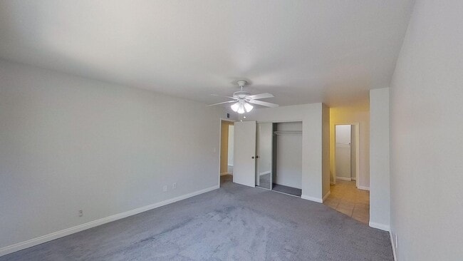 Photo - 121 Greentree Ln Unit 1