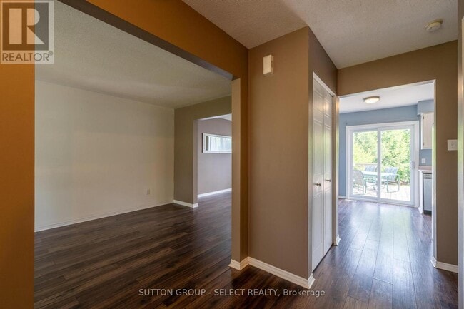 Photo - 1144 Aldersbrook Rd