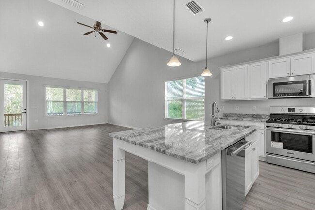 Photo - 303 Key Lime Pl