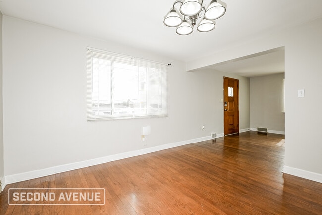 Photo - 1254 Edgewood Dr