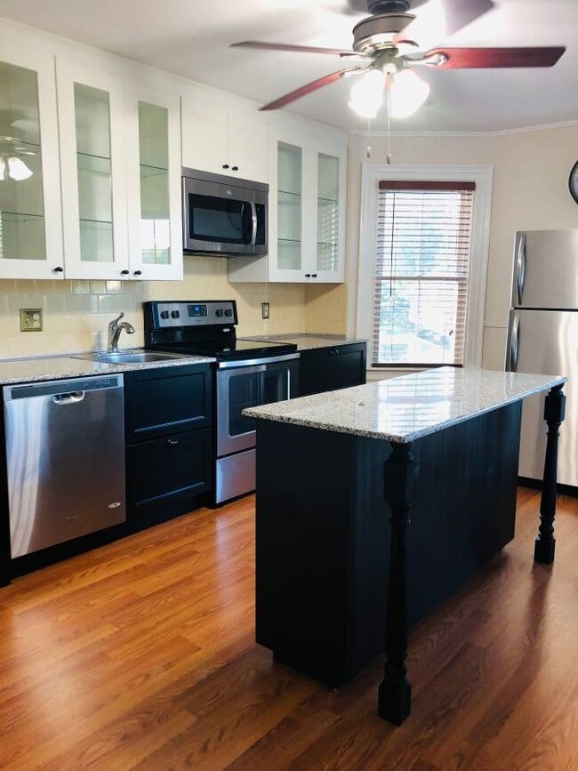 105 Burncoat St Unidad 3+ bedroom apartament