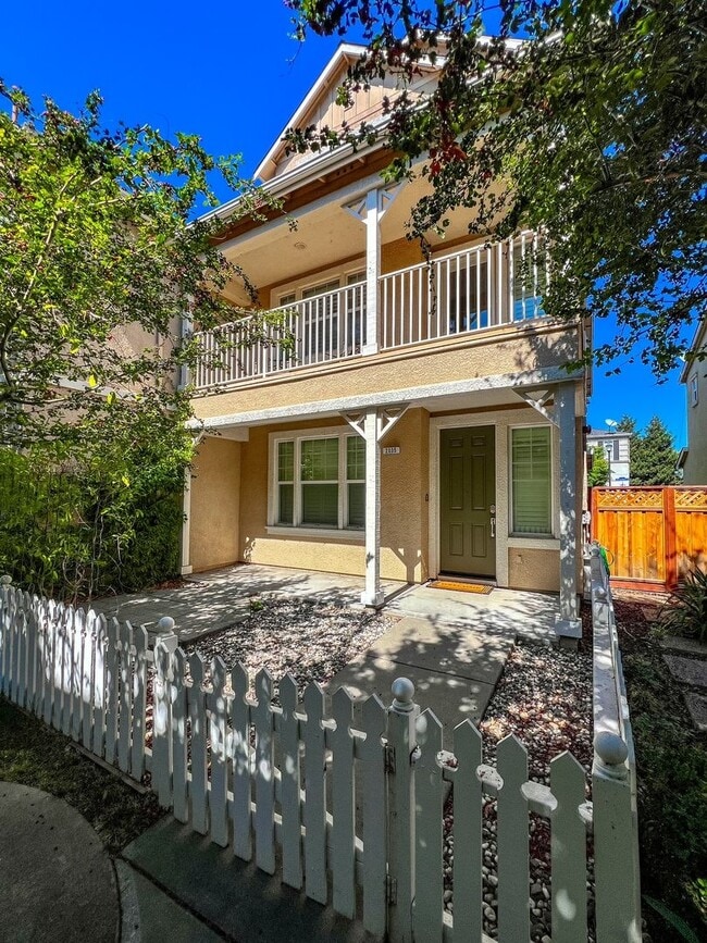 Building Photo - Modern Elegance in the Heart of Napa Rental