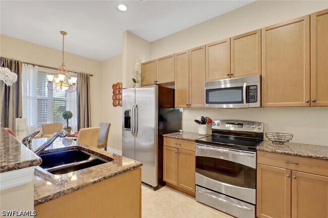 Building Photo - 3535 Cherry Blossom Ct Unit 202