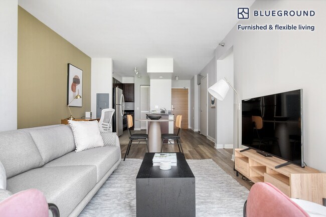 Photo - 210 N Wells St Unit FL14-ID694