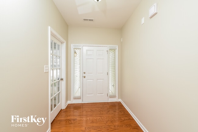 Photo - 6063 Willomere Cir