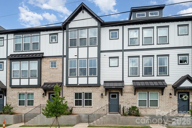 Photo - 408 Catawba Ave