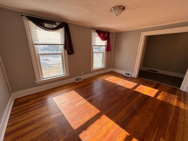 Photo - 618 E Locust St Unit 618