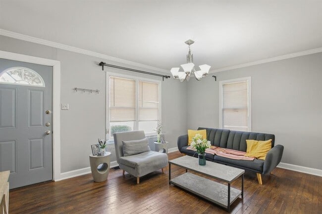 Photo - 5305 Harmon Ave