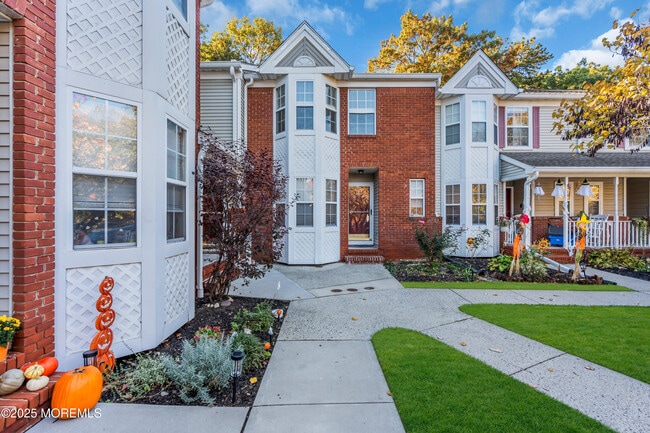 Photo - 31 Lexington Ct