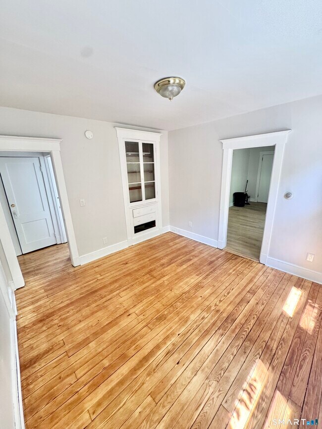 65 Lilac St Unit 1