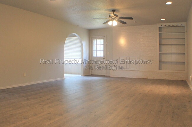 Photo - 10904 N Florida Ave