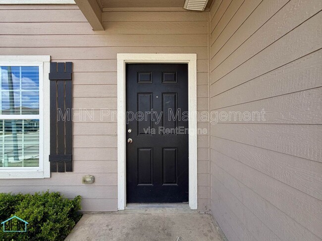 Photo - 10950 Chippewa Trce