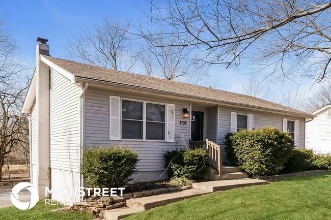 Photo - 1702 NE White Dr